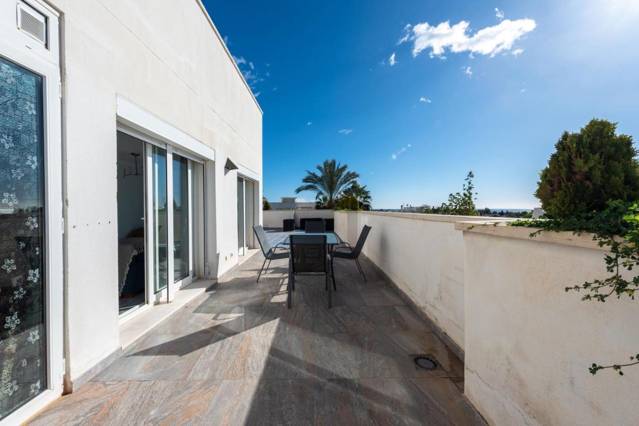 Altos De Banus I Apartment