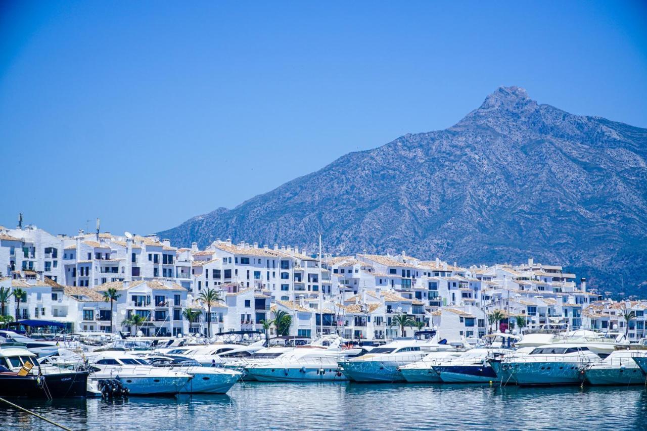 Altos De Banus I Apartment *